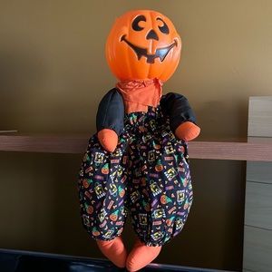 Pumpkin head shelf sitter / Halloween decor 🎃